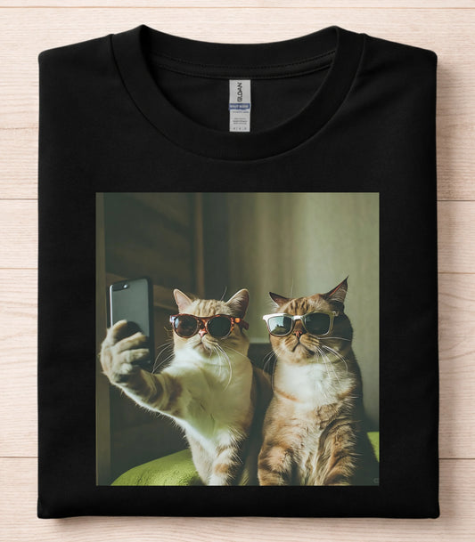 Retro Cat Selfie T-Shirt
