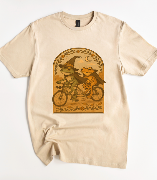 Retro Frog And Toad Halloween T-Shirt