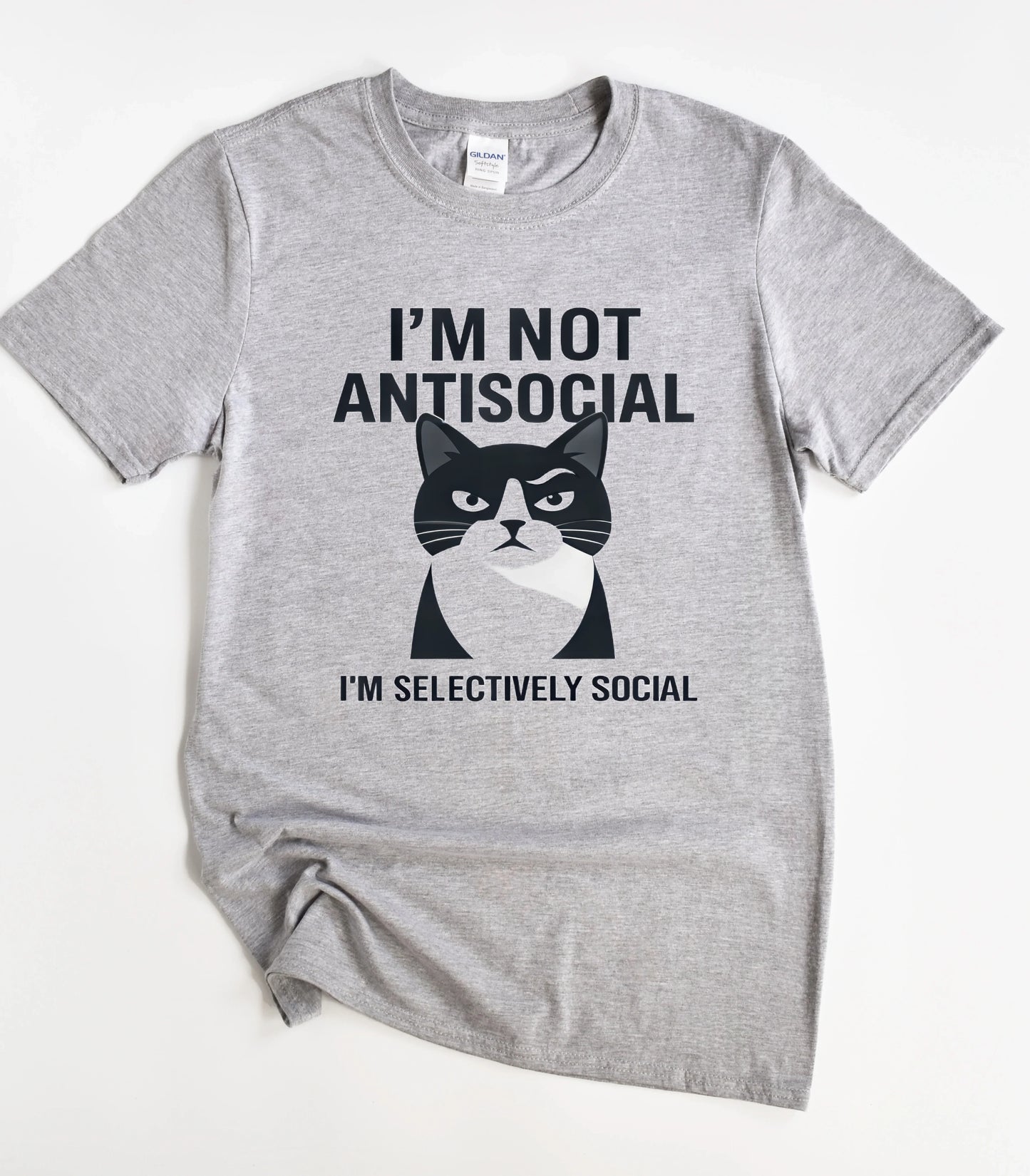 Funny Cat I'm Not Antisocial I'm Selectively Social T-Shirt