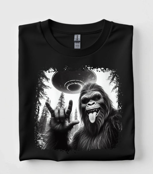 Bigfoot UFO Funny Alien Shirt