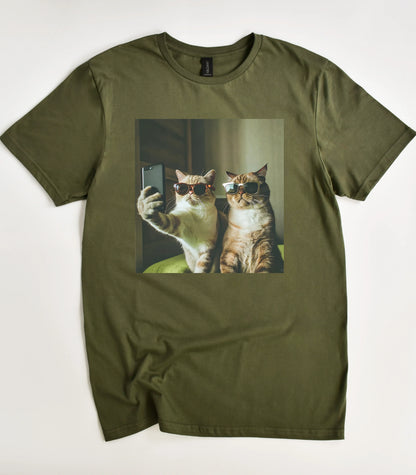 Retro Cat Selfie T-Shirt