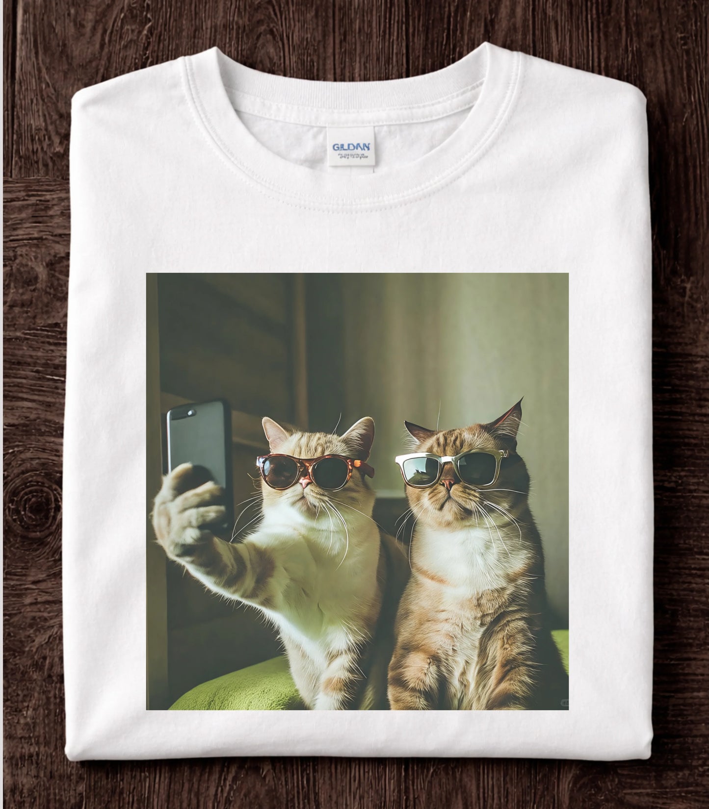 Retro Cat Selfie T-Shirt