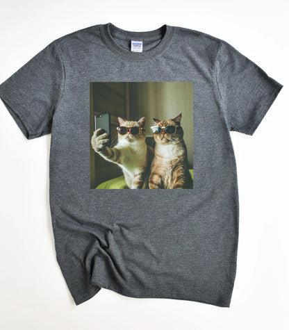 Retro Cat Selfie T-Shirt