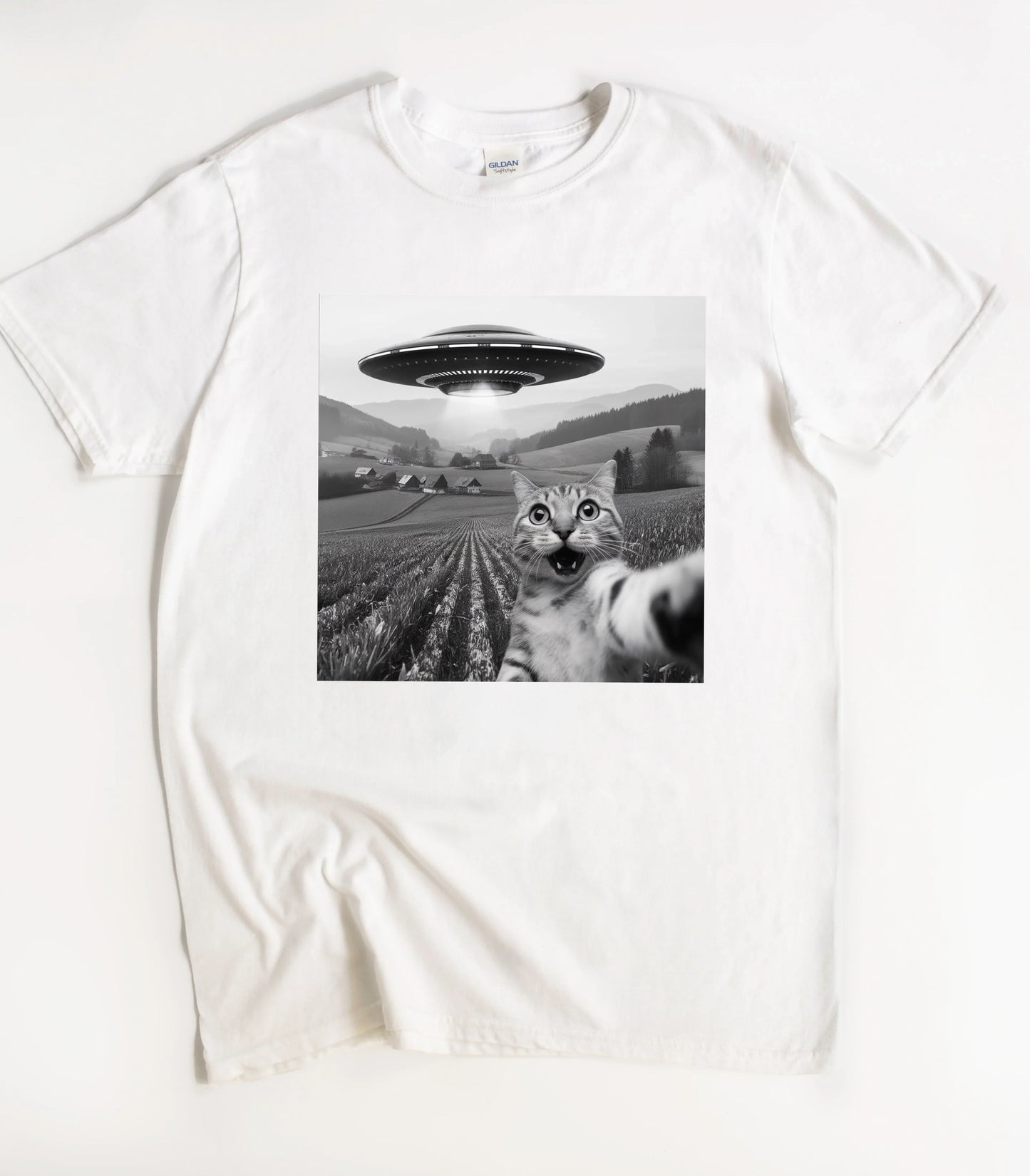 UFO Cool Cat Selfie Shirt