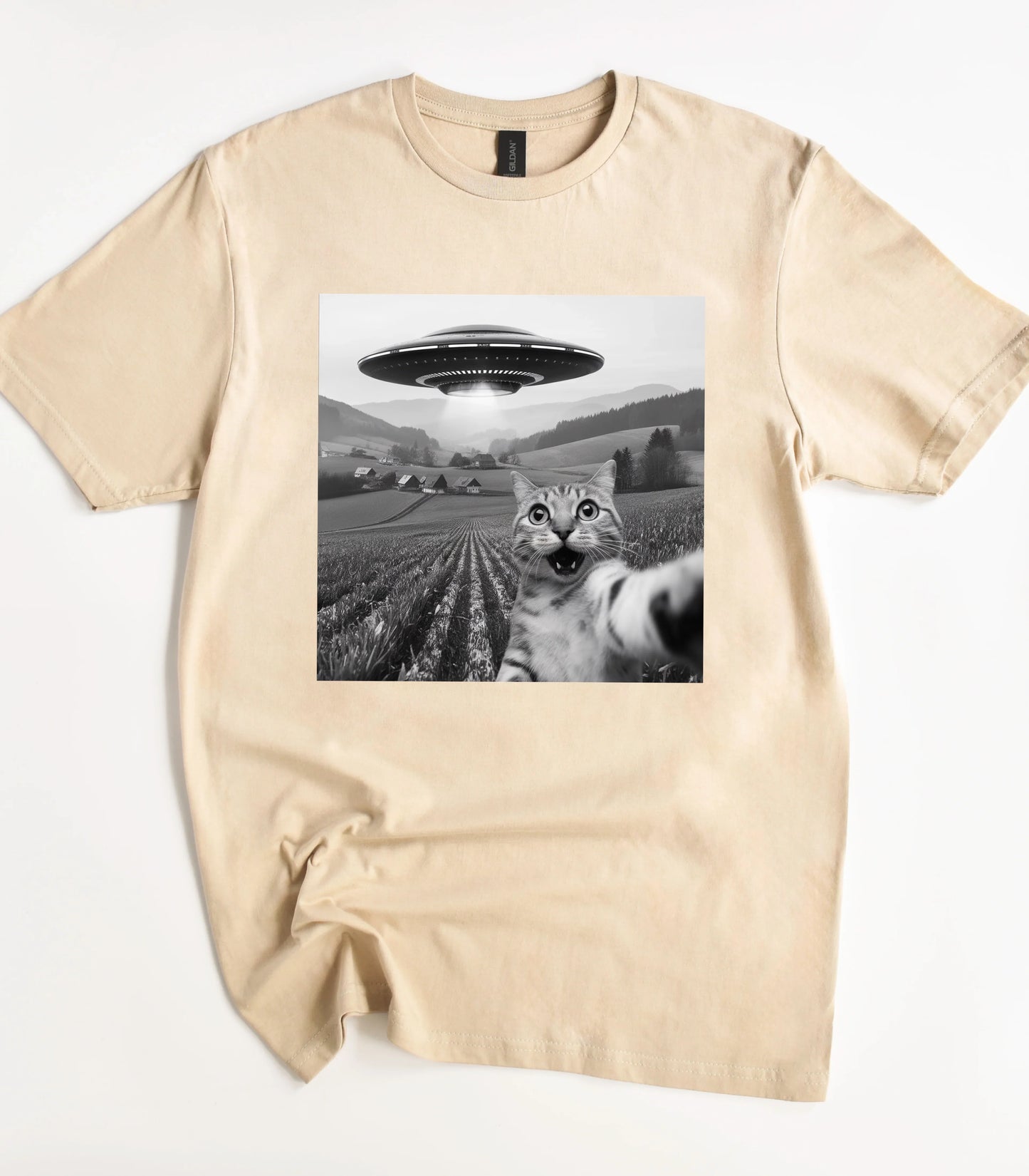 UFO Cool Cat Selfie Shirt