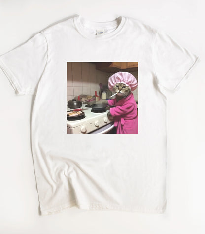Funny Housewife Cat T-Shirt