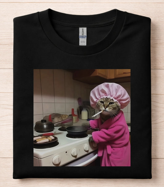 Funny Housewife Cat T-Shirt